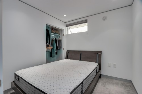 4368 15Th Avenue W, Vancouver, BC - Indoor Photo Showing Bedroom