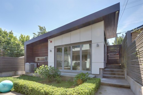4368 15Th Avenue W, Vancouver, BC - Outdoor