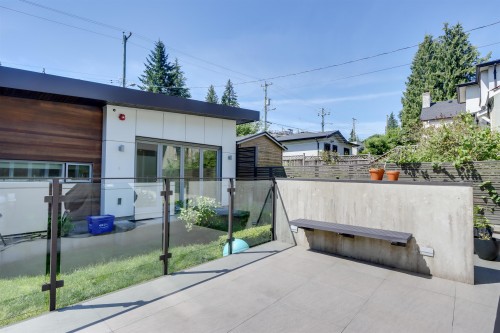 4368 15Th Avenue W, Vancouver, BC - Outdoor