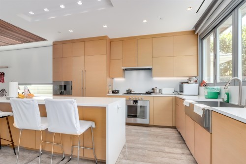 4368 15Th Avenue W, Vancouver, BC - Indoor Photo Showing Kitchen With Upgraded Kitchen