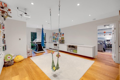 3706 Southridge Place, West Vancouver, BC 
