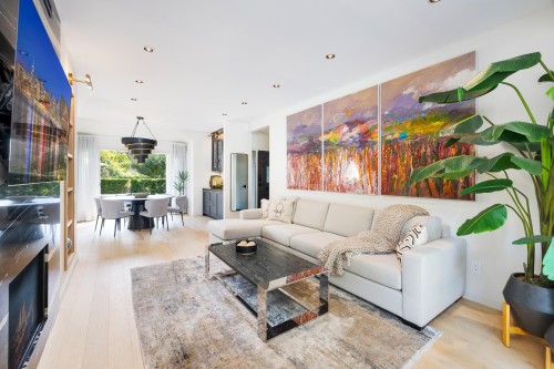 1018 19Th Street W, North Vancouver, BC 