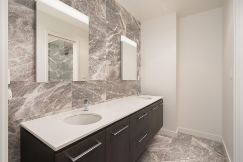 1-6611 Pearson Way, Richmond, BC 