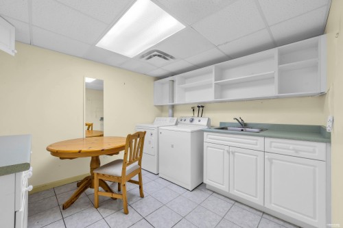 568 St. Giles Road, West Vancouver, BC 