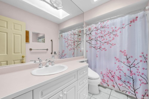 568 St. Giles Road, West Vancouver, BC 