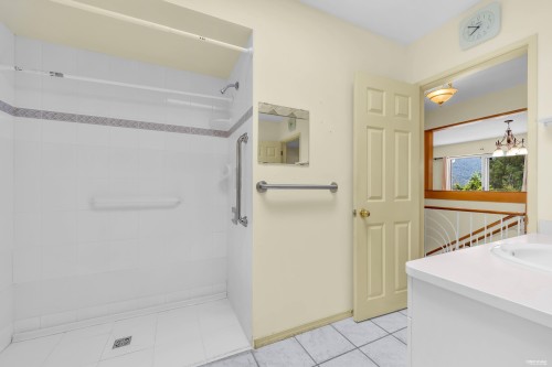 568 St. Giles Road, West Vancouver, BC 