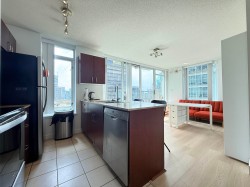 1407-610 Granville Street Vancouver, BC V6C 3T3