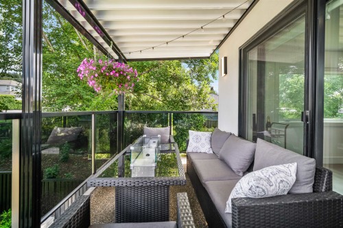 1010 Augusta Avenue, Burnaby, BC - Outdoor With Exterior