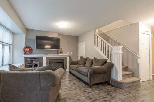 84-12099 237 Street, Maple Ridge, BC 
