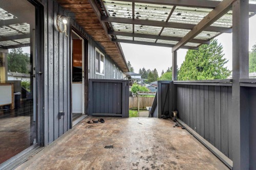 1231 Prairie Avenue, Port Coquitlam, BC - Outdoor With Exterior