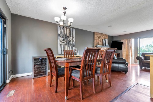 1231 Prairie Avenue, Port Coquitlam, BC - Indoor Photo Showing Dining Room