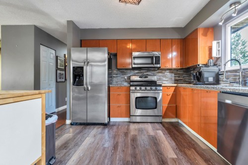 1231 Prairie Avenue, Port Coquitlam, BC - Indoor Photo Showing Kitchen