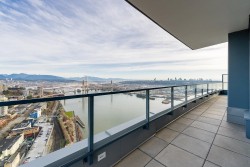 3602-660 Quayside Drive New Westminster, BC V3M 0P1
