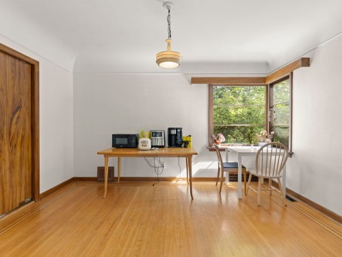 4691 5Th Avenue W, Vancouver, BC - Indoor