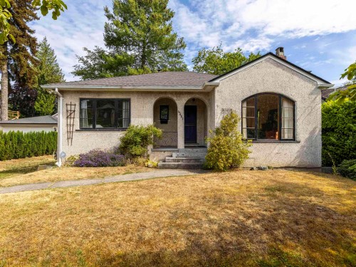4691 5Th Avenue W, Vancouver, BC - Outdoor