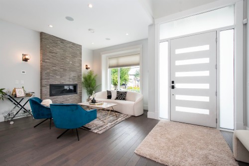 917 Sperling Avenue, Burnaby, BC 