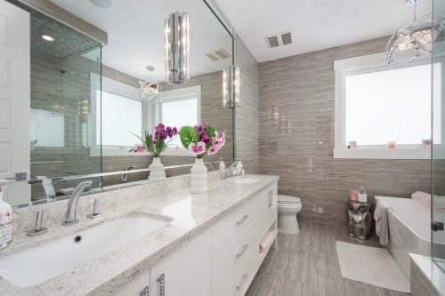 917 Sperling Avenue, Burnaby, BC 
