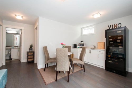 917 Sperling Avenue, Burnaby, BC 
