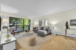 103-150 5th Street E North Vancouver, BC V7L 1L5