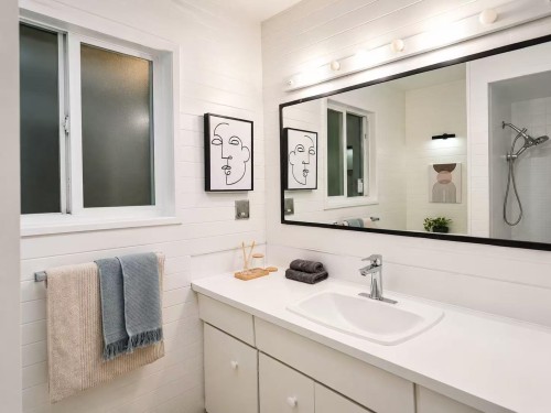9351 Glenbrook Drive, Richmond, BC - Indoor Photo Showing Bathroom