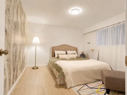 9351 Glenbrook Drive, Richmond, BC - Indoor Photo Showing Bedroom