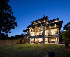 2230 Dawes Hill Road  Coquitlam, BC V3K 1N3