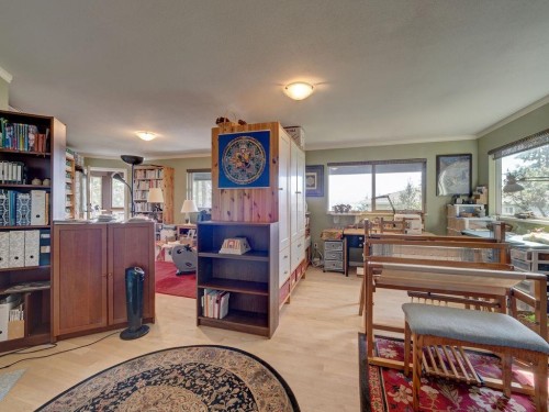 5475 Hydaway Place, Halfmoon Bay, BC - Indoor