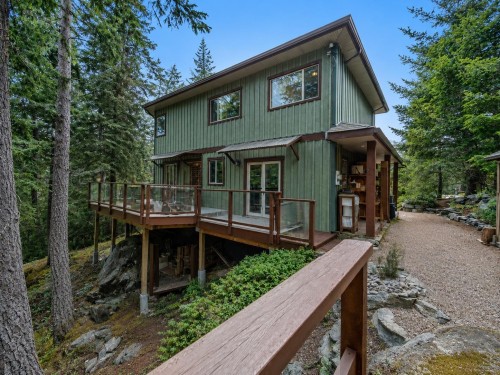 5475 Hydaway Place, Halfmoon Bay, BC - Outdoor With Deck Patio Veranda