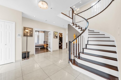 3549 40Th Avenue W, Vancouver, BC 