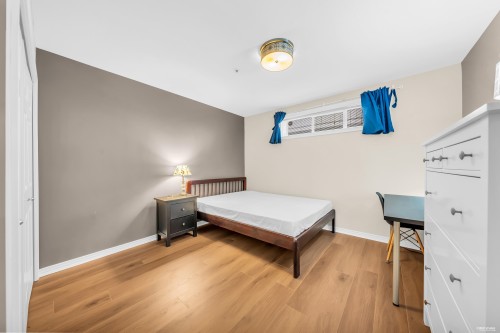3549 40Th Avenue W, Vancouver, BC 