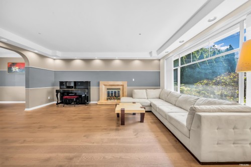 3549 40Th Avenue W, Vancouver, BC 