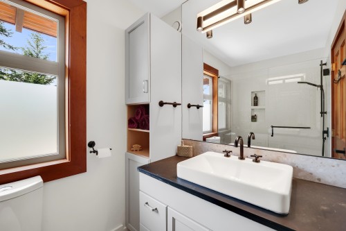 4-40781 Thunderbird Ridge, Squamish, BC - Indoor Photo Showing Bathroom