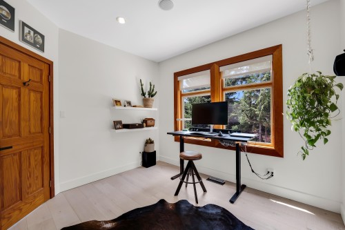 4-40781 Thunderbird Ridge, Squamish, BC - Indoor Photo Showing Office
