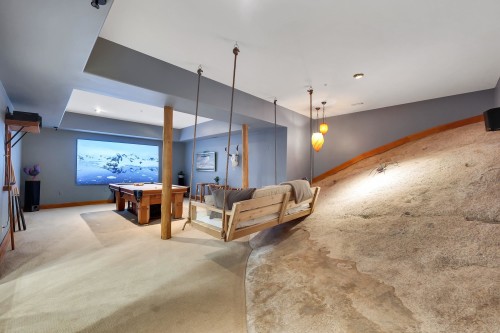 4-40781 Thunderbird Ridge, Squamish, BC - Indoor