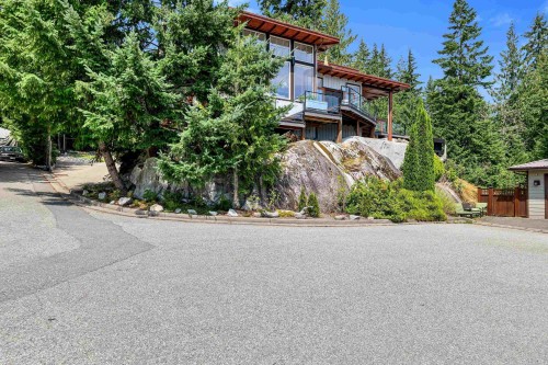 4-40781 Thunderbird Ridge, Squamish, BC - Outdoor