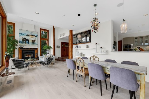 4-40781 Thunderbird Ridge, Squamish, BC - Indoor Photo Showing Dining Room