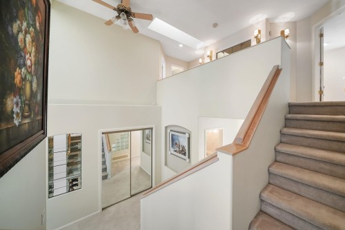 136 Parkside Drive, Port Moody, BC - Indoor Photo Showing Other Room