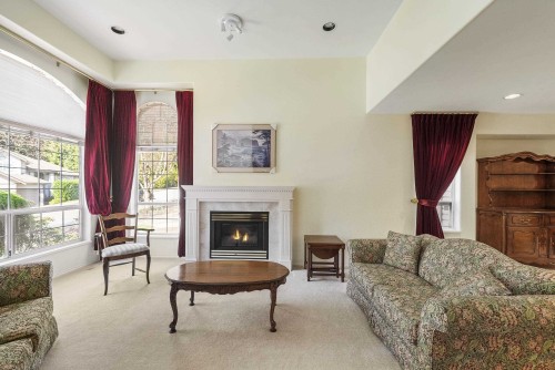 136 Parkside Drive, Port Moody, BC - Indoor Photo Showing Living Room With Fireplace