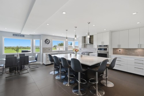 6706 London Drive  Delta, BC V4K 4W7