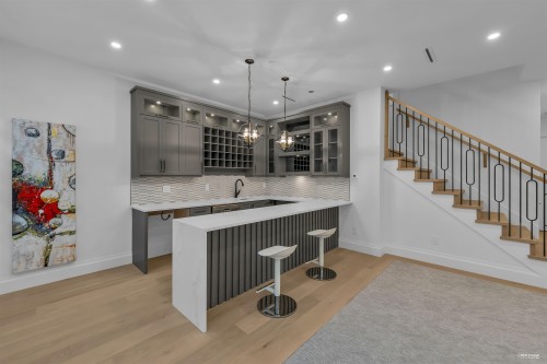 2246 20Th Avenue W, Vancouver, BC 