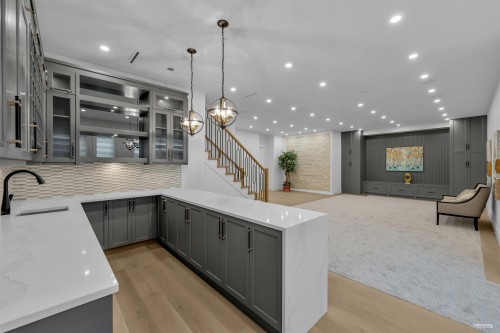 2246 20Th Avenue W, Vancouver, BC 