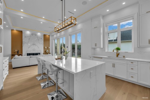 2246 20Th Avenue W, Vancouver, BC 