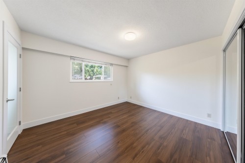 5372 5B Avenue, Delta, BC 