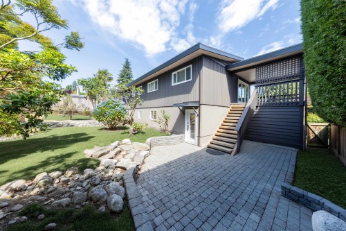 5372 5B Avenue, Delta, BC 