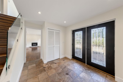 5372 5B Avenue, Delta, BC 