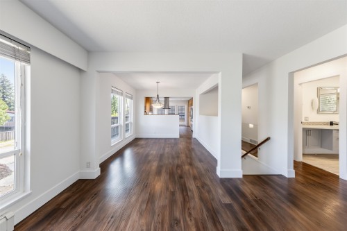 5372 5B Avenue, Delta, BC 
