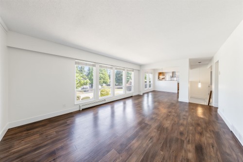 5372 5B Avenue, Delta, BC 