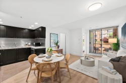 303-1133 Homer Street  Vancouver, BC V6B 0B1