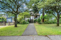 2474 East 5th Avenue  Vancouver, BC V5M 1M5