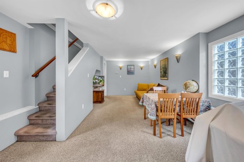 2474 5Th Avenue E, Vancouver, BC - Indoor Photo Showing Other Room